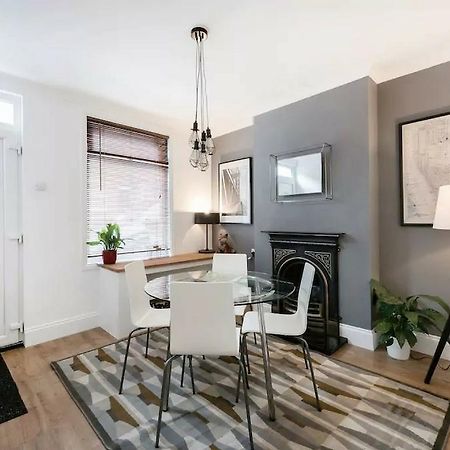 Cambridge House - Modern 2 Bedroom House, Close To Luton Airport & Town Centre Εξωτερικό φωτογραφία